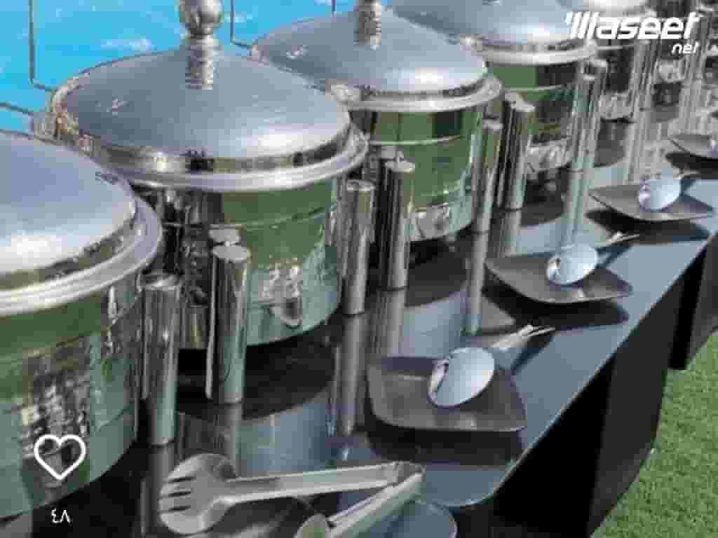 Preparing dishes and buffets Preparing dishes and buffets