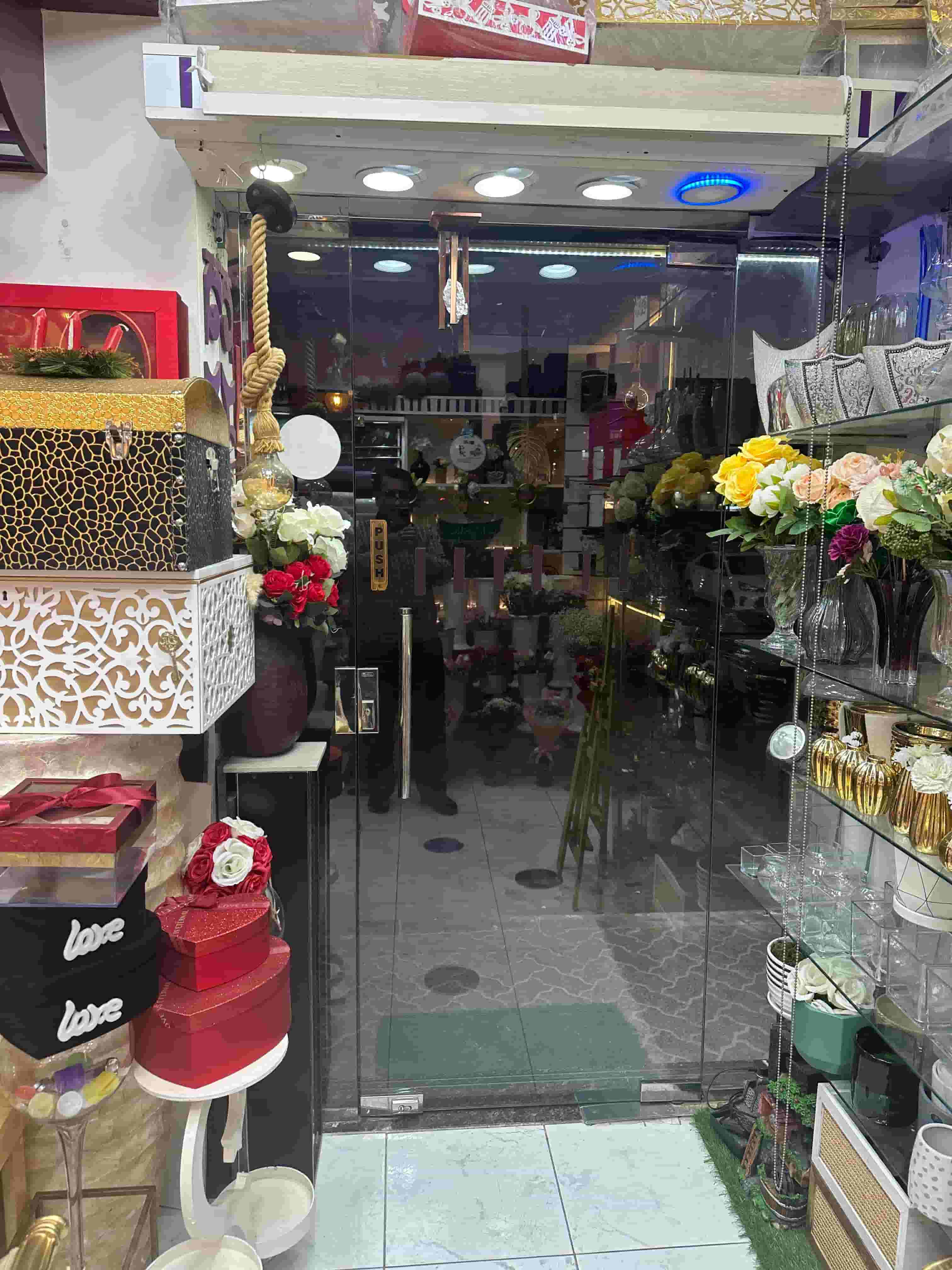 A flower shop is for sale A flower shop is for sale